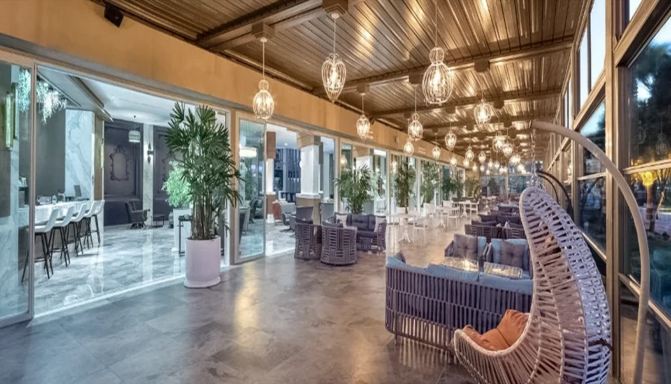 هتل نیروانا کازموپولیتن آنتالیا